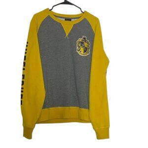Harry Potter Universal Studios Crew Neck Varsity Sweater Large Crest Hufflepuff